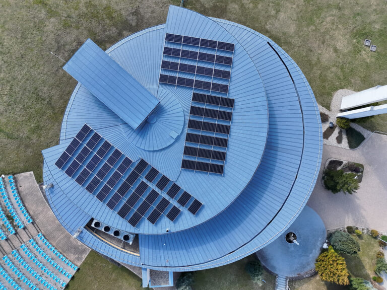 fotovolticke panely na streche, kontrola solarnych panelov